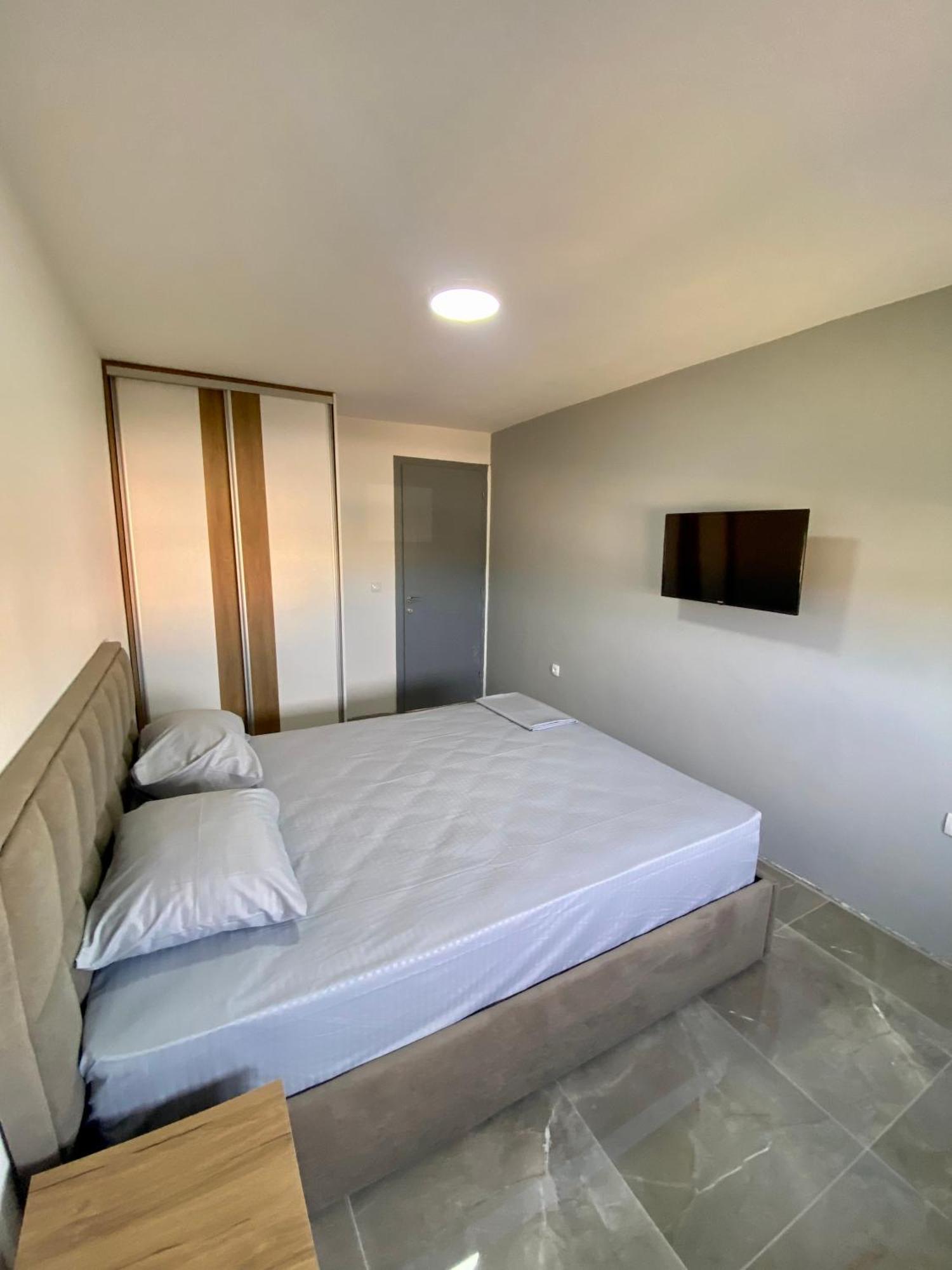 Etna Apartments Ulcinj Quarto foto